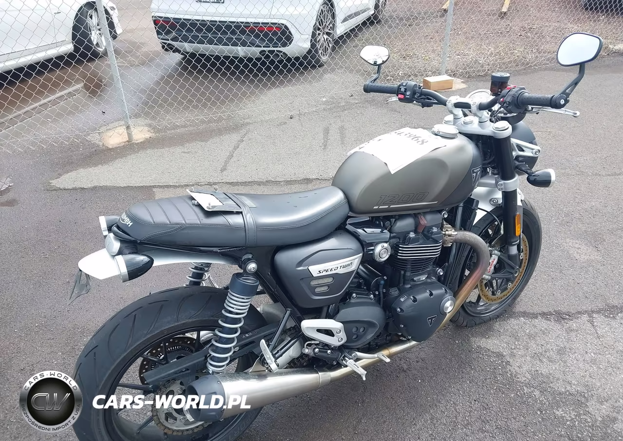 2024 Triumph Motorcycle Speed Twin Breitling Edition VIN:SMTD54HF9RTBS2973 - 4