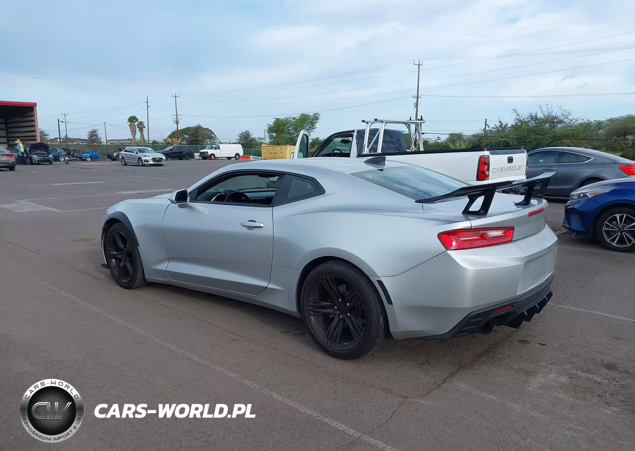 2017 Chevrolet Camaro 1Lt VIN:1G1FB1RX5H0148420 - 3