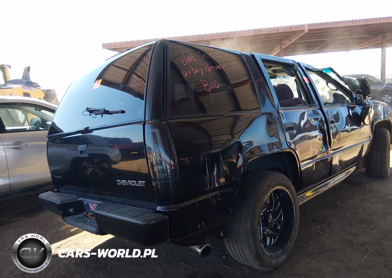 2000 Chevrolet Tahoe Limited VIN:1GNEC13R2YR128848 - 4