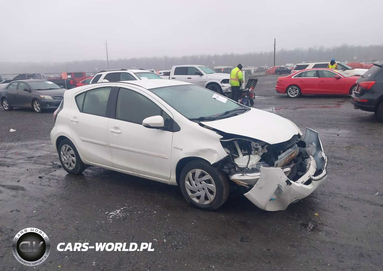 2015 Toyota Prius C Three