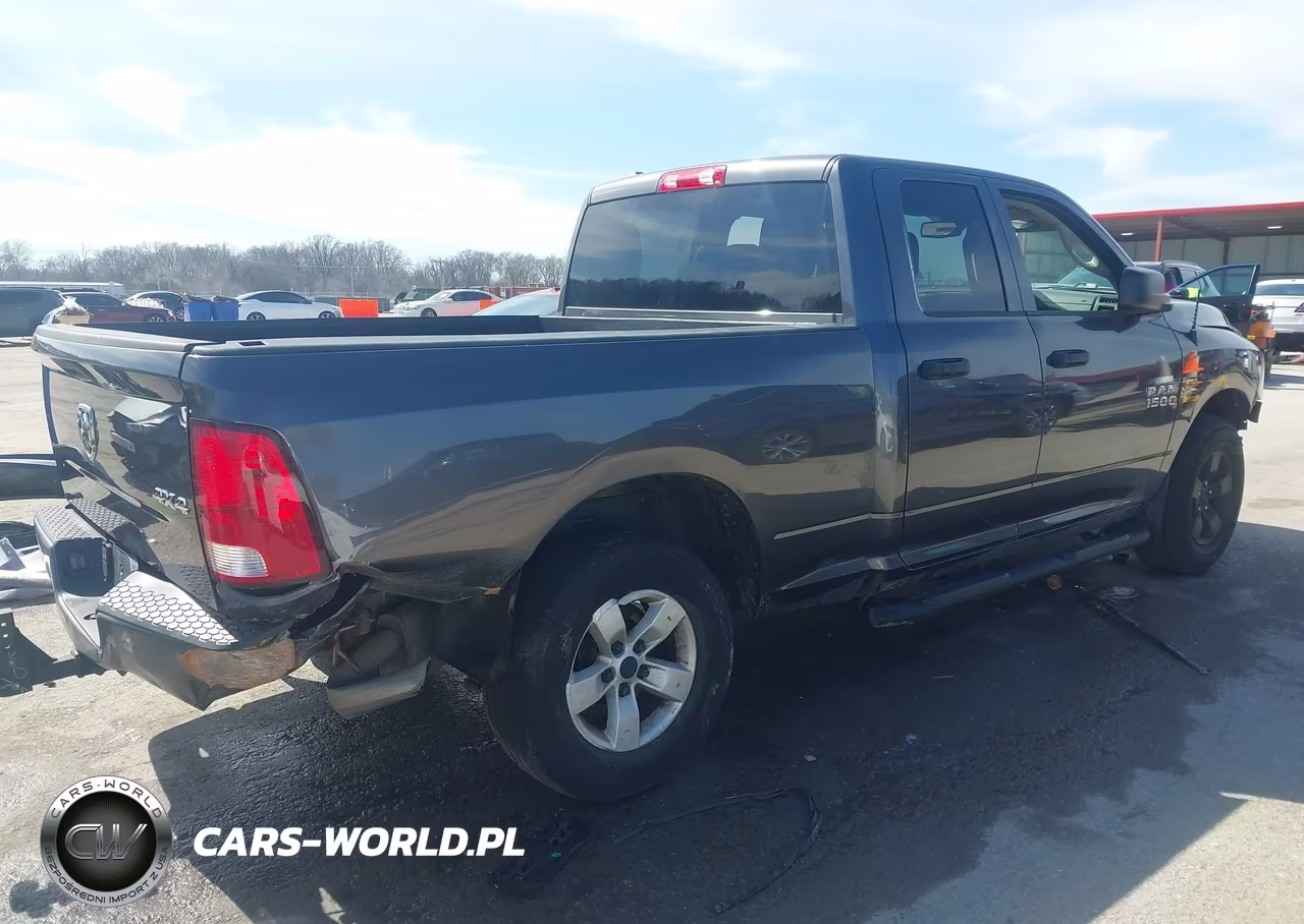 2018 Ram 1500 Express 4X4 6'4 Box VIN:1C6RR7FG4JS332109 - 4