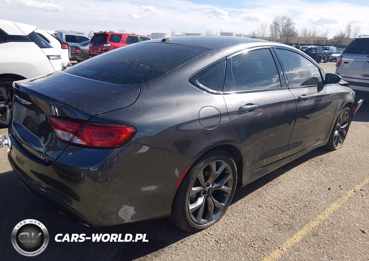 2015 Chrysler 200 S VIN:1C3CCCDG9FN583360 - 4