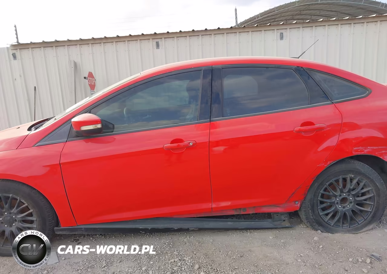 2016 Ford Focus Se VIN:1FADP3F25GL301322 - 13