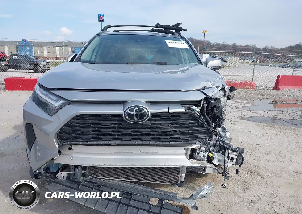 2023 Toyota Rav4 Xle VIN:2T3P1RFV8PC336375 - 12