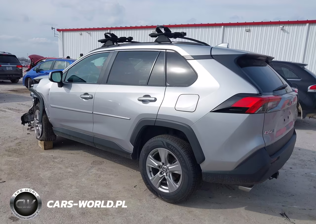2023 Toyota Rav4 Xle VIN:2T3P1RFV8PC336375 - 3