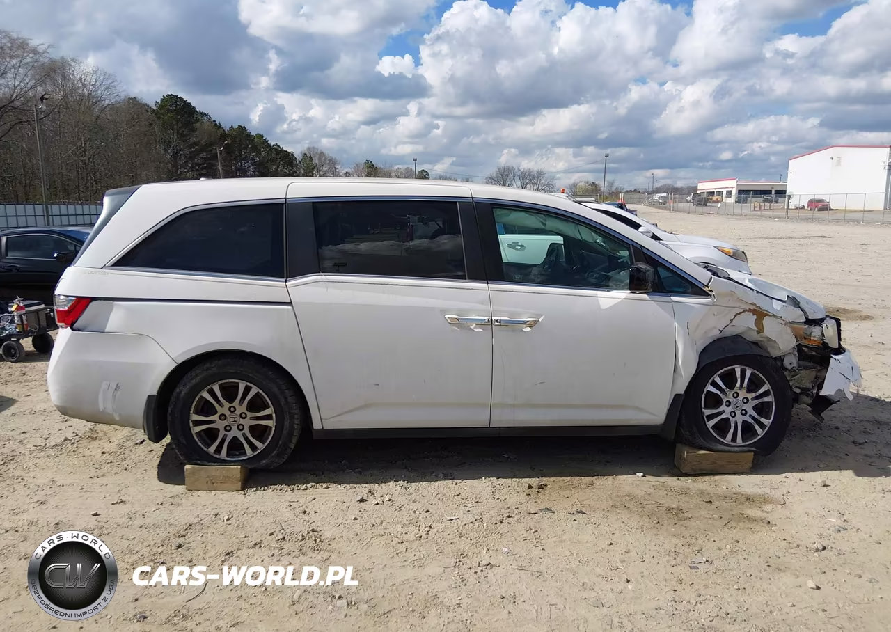 2011 Honda Odyssey Ex-L VIN:5FNRL5H62BB011025 - 13
