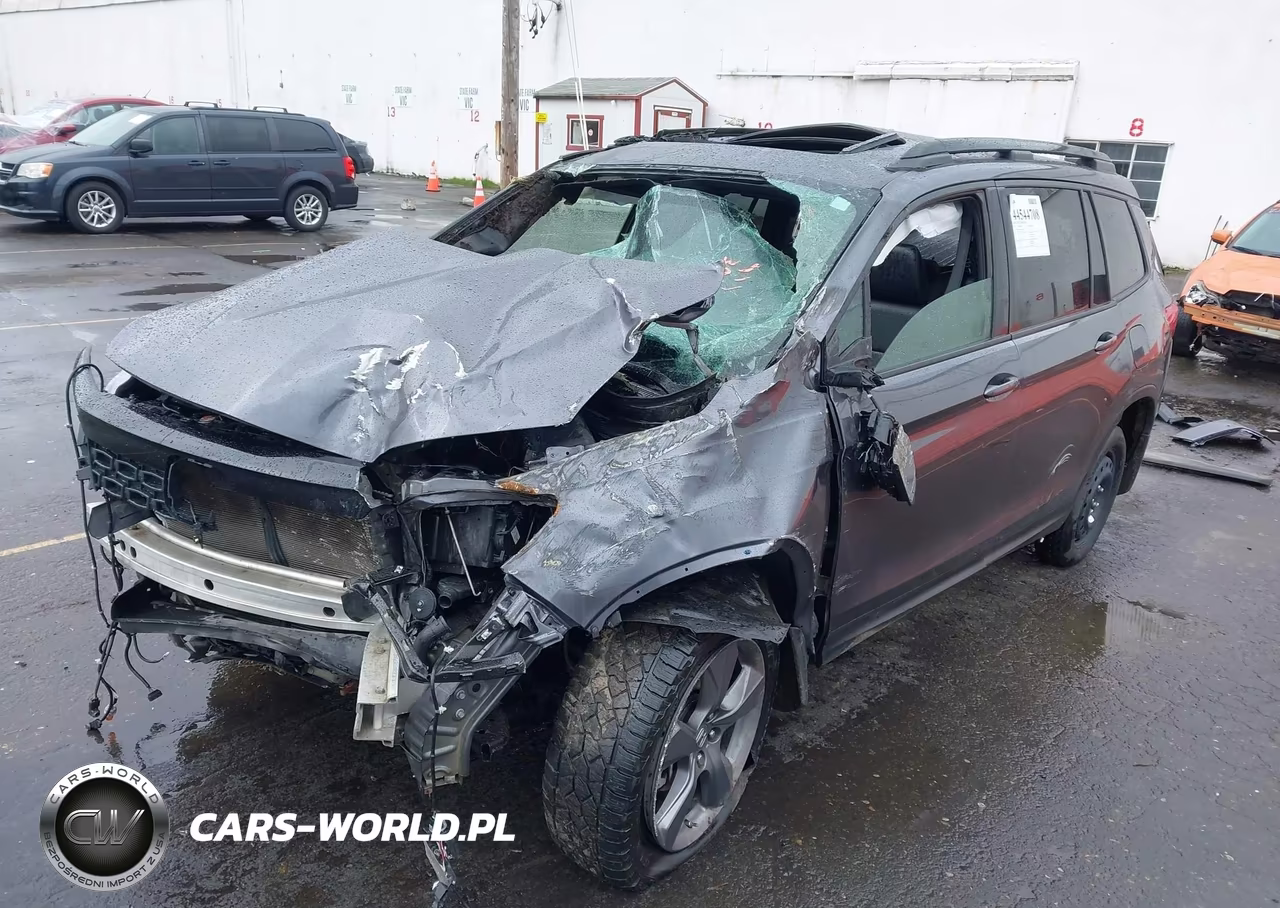 2019 Honda Passport Touring VIN:5FNYF8H90KB025939 - 6
