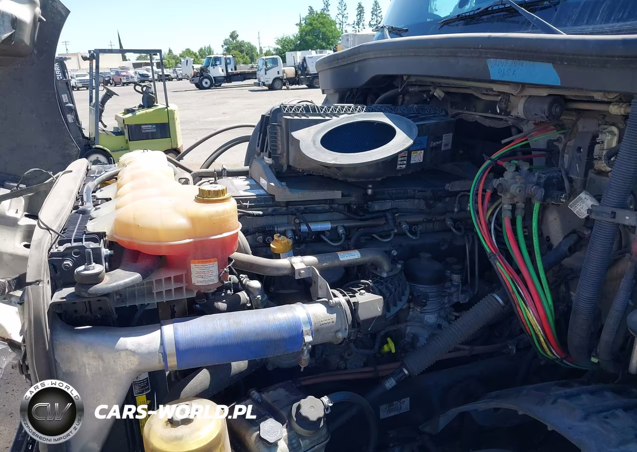 2019 Freightliner New Cascadia 126 VIN:3AKJHHDR3KSJW9030 - 9