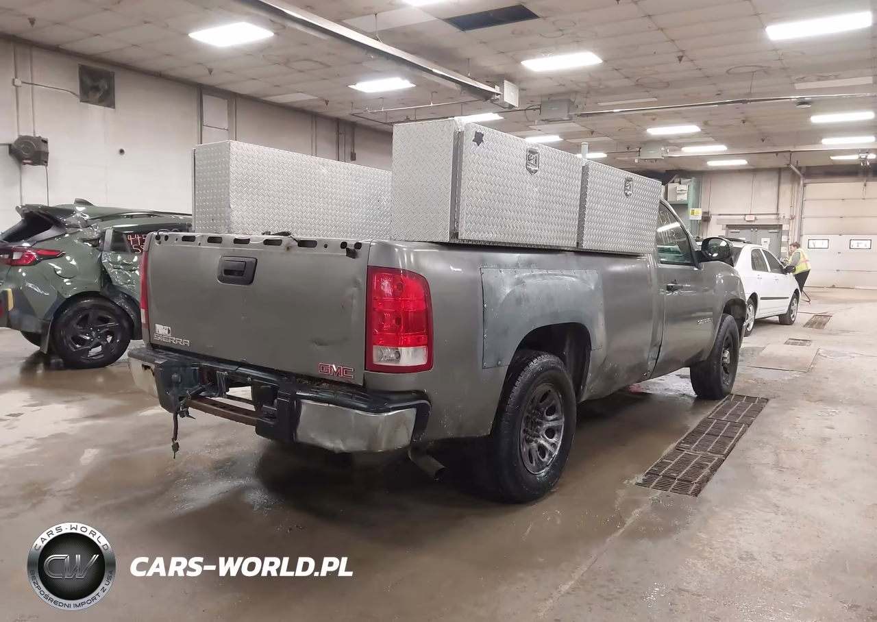 2008 GMC Sierra 1500 Work Truck VIN:1GTEC14X18Z231488 - 4