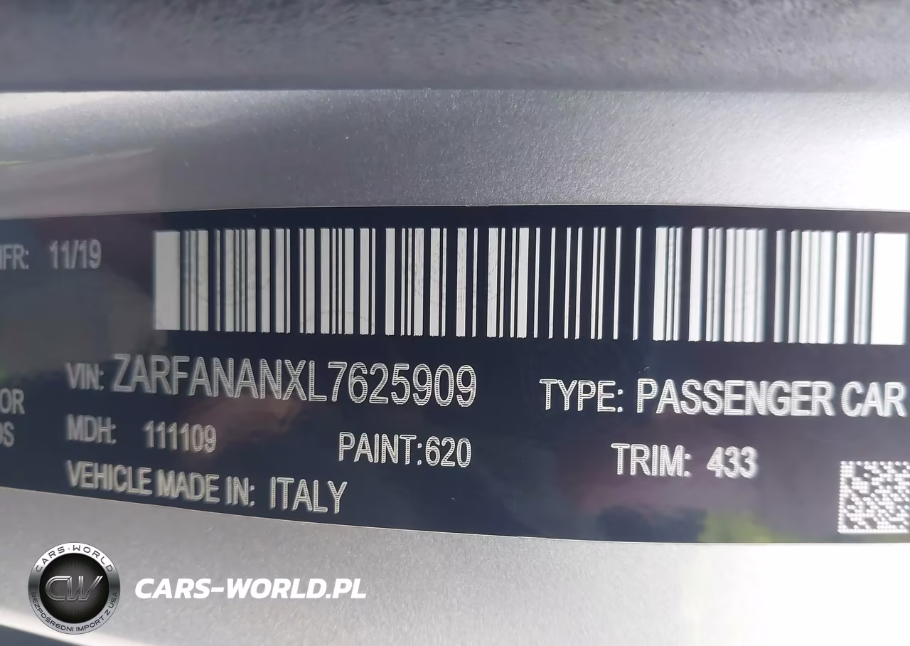 2020 Alfa Romeo Giulia Sport Awd VIN:ZARFANANXL7625909 - 9