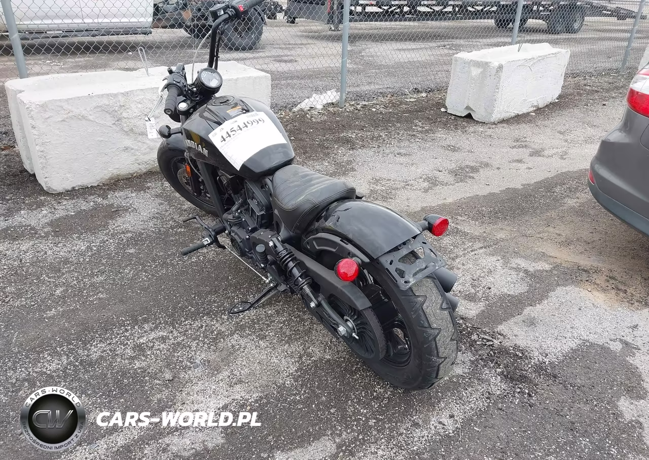 2020 Indian Motorcycle Co. Scout Bobber Sixty VIN:56KMTB111L3161773 - 3