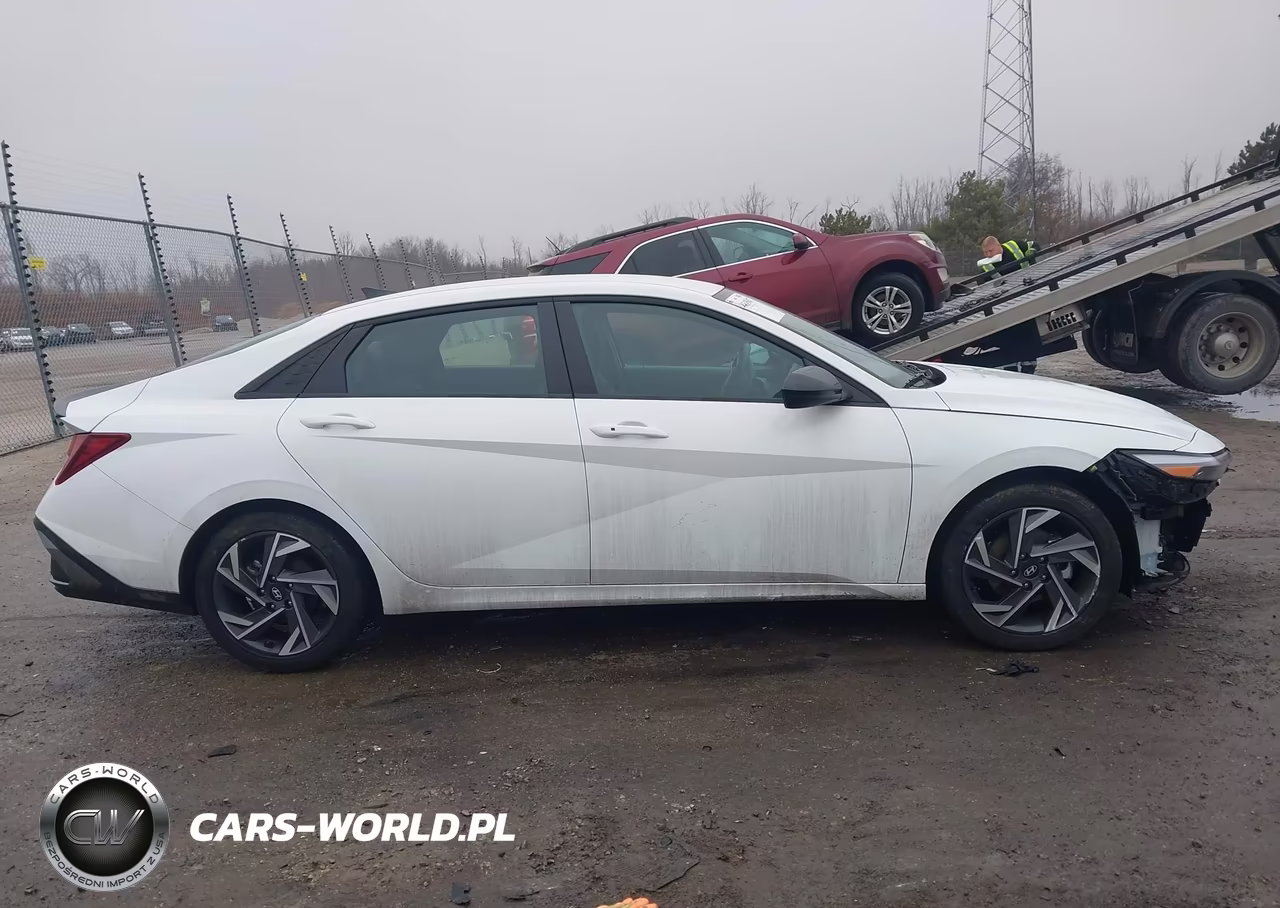 2025 Hyundai Elantra Sel Sport VIN:KMHLM4DGXSU994244 - 14