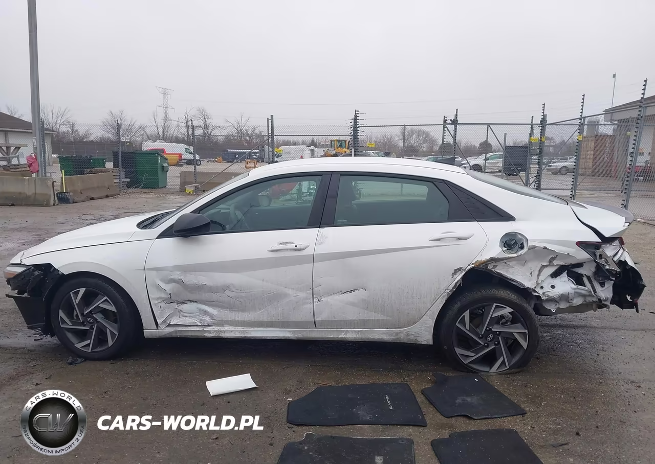 2025 Hyundai Elantra Sel Sport VIN:KMHLM4DGXSU994244 - 15