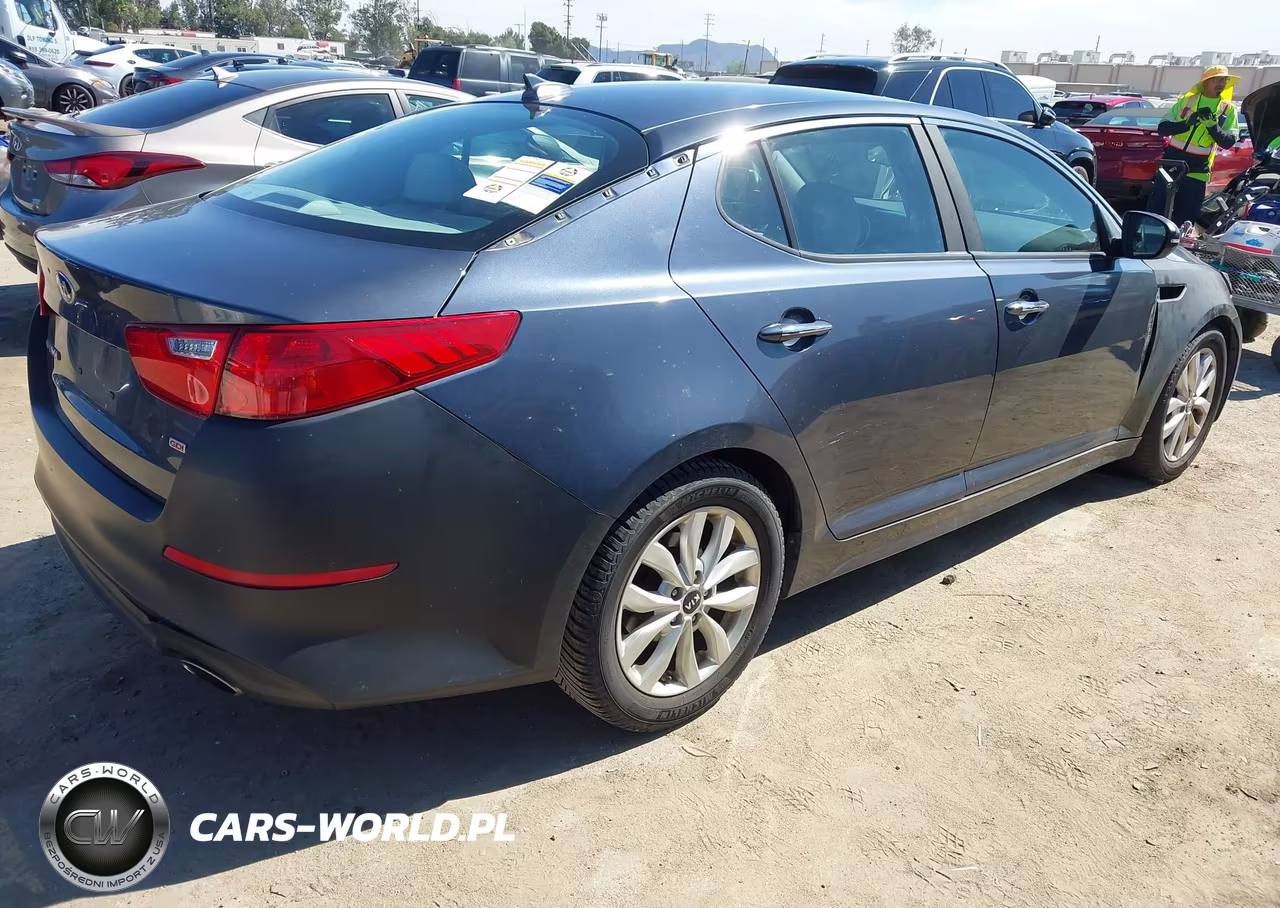 2015 Kia Optima Lx VIN:KNAGM4A79F5616634 - 4