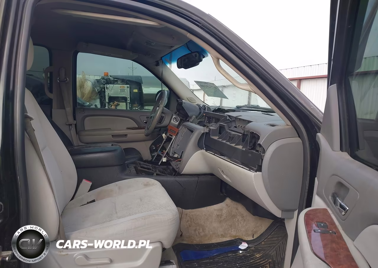 2007 GMC Yukon Sle VIN:1GKFC13057R229108 - 5