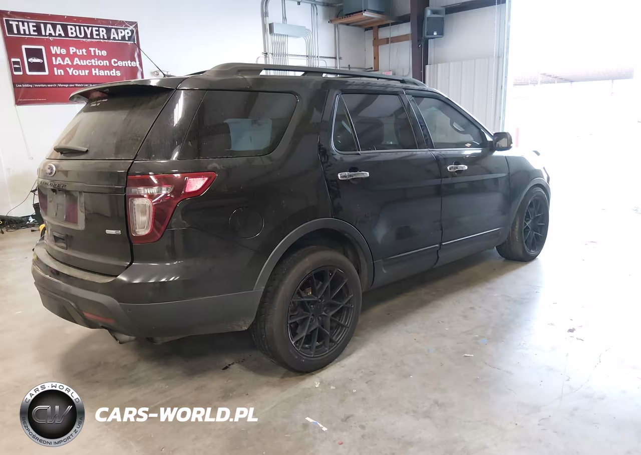 2014 Ford Explorer Sport VIN:1FM5K8GT6EGC56930 - 4