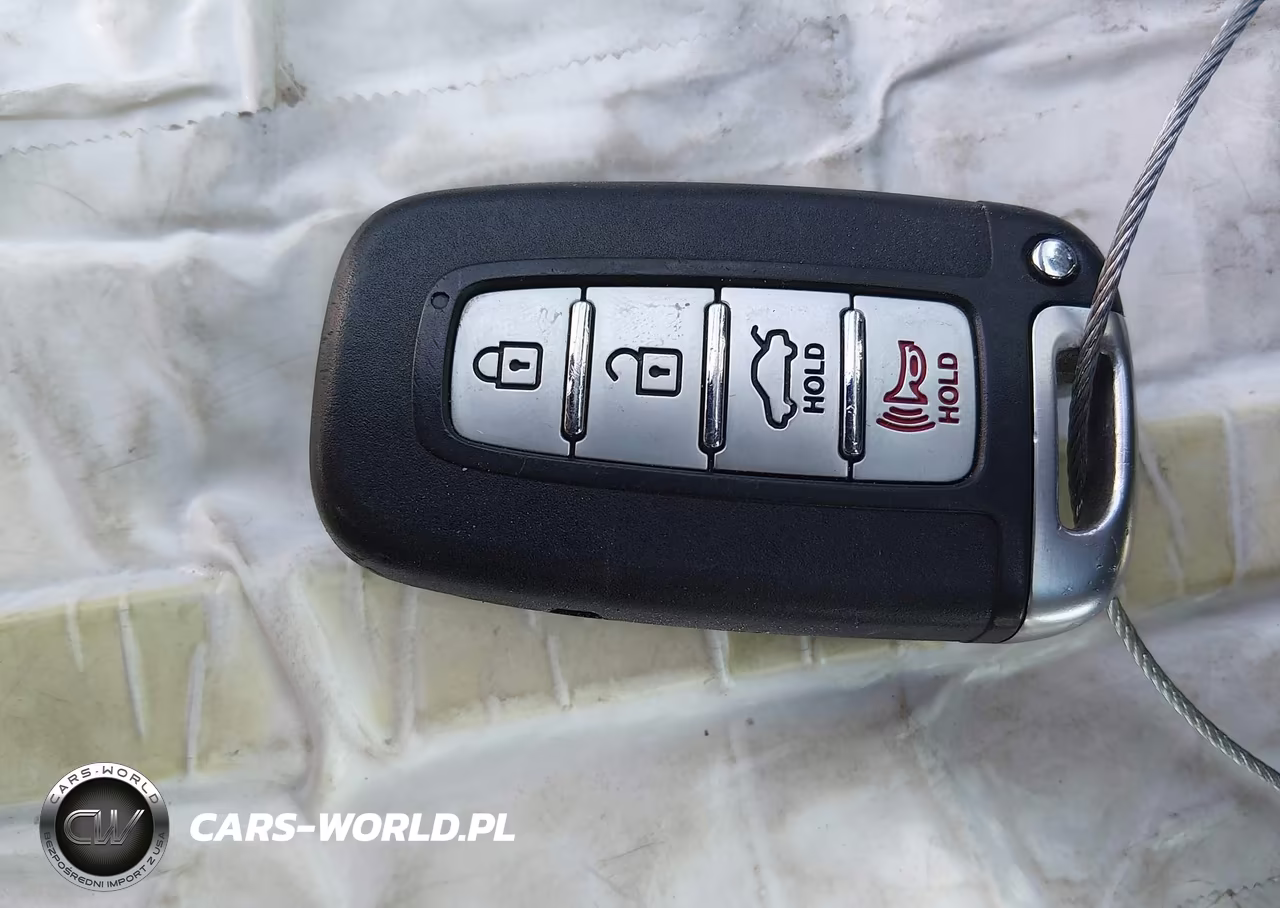 2015 Hyundai Sonata Hybrid VIN:KMHEC4A42FA133881 - 11