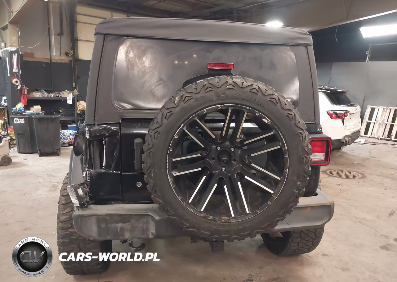 2019 Jeep Wrangler Unlimited Sport S 4X4 VIN:1C4HJXDN5KW624620 - 16