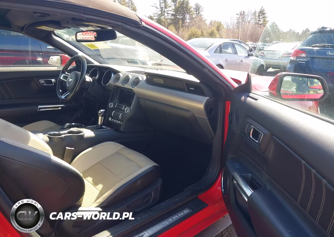 2020 Ford Mustang Ecoboost Premium VIN:1FATP8UH2L5119673 - 5