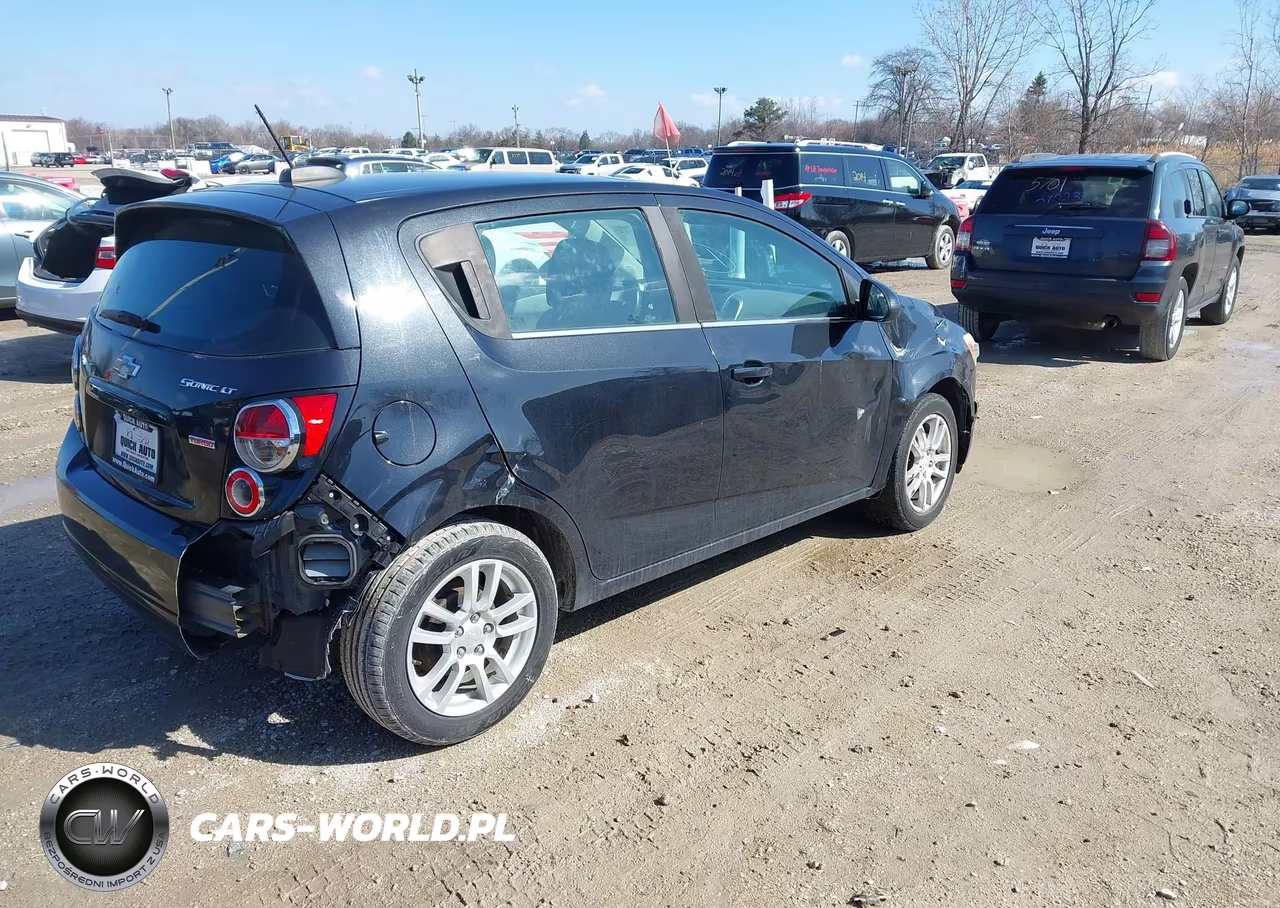 2015 Chevrolet Sonic Lt Auto VIN:1G1JC6SB5F4148796 - 4