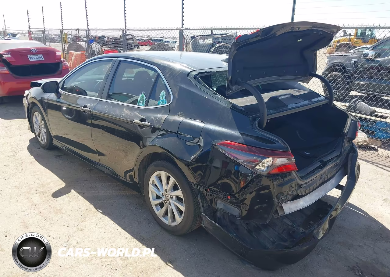 2021 Toyota Camry Le VIN:4T1C11AK5MU535139 - 3