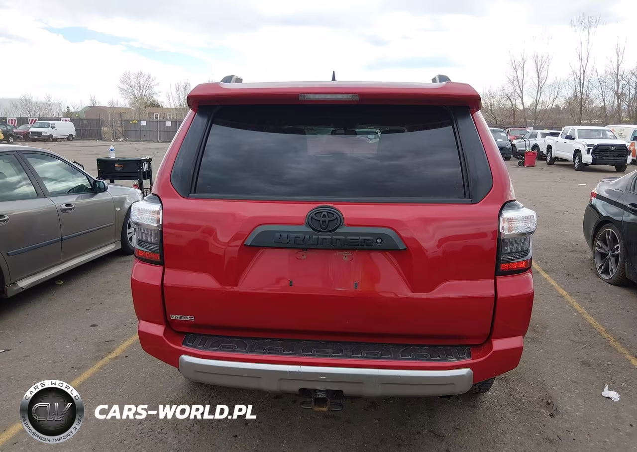 2018 Toyota 4Runner Trd Off Road Premium VIN:JTEBU5JRXJ5521122 - 17
