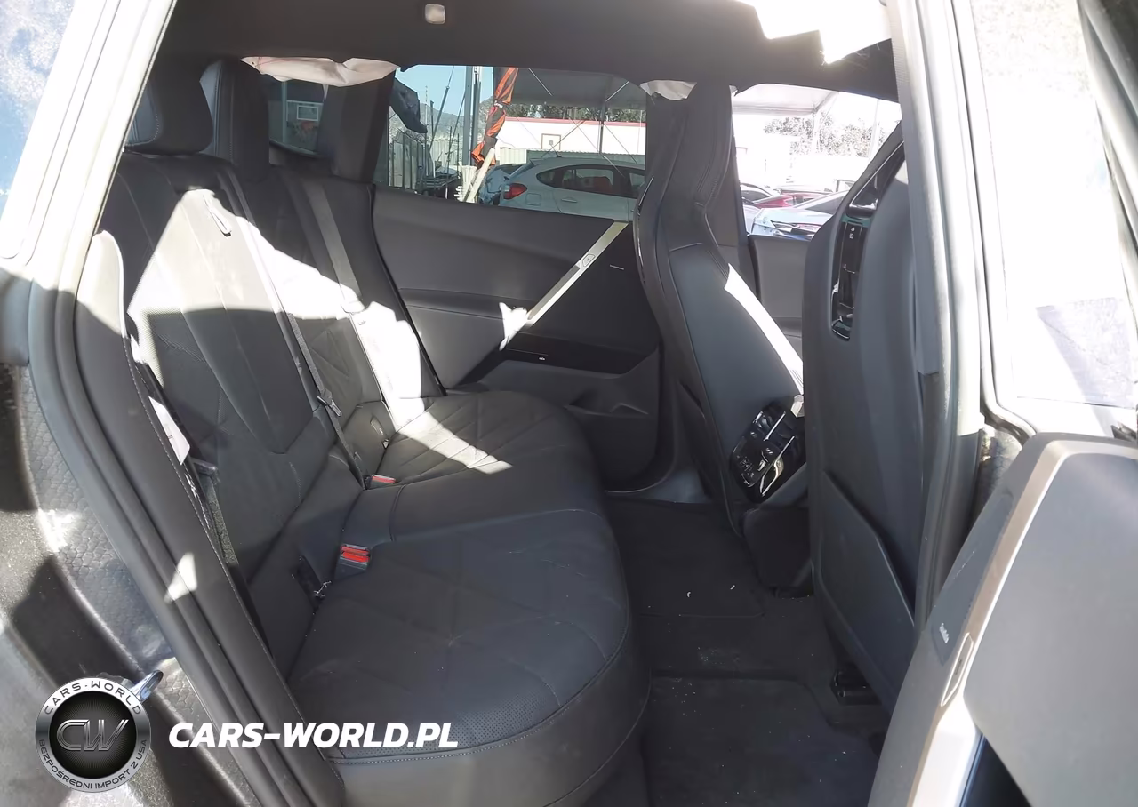 2025 BMW Ix xDrive50 VIN:WB523CF01SCT07778 - 8