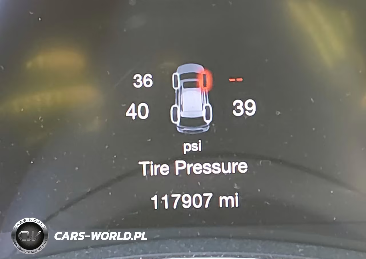 2018 Jeep Grand Cherokee Altitude 4X4 VIN:1C4RJFAG8JC137495 - 15