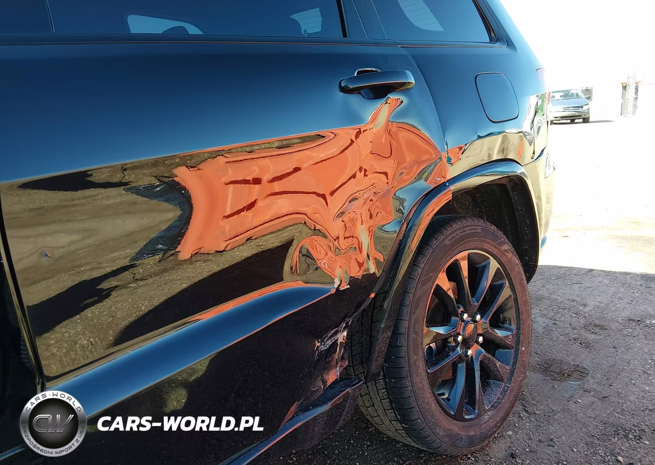 2018 Jeep Grand Cherokee Altitude 4X4 VIN:1C4RJFAG8JC137495 - 6