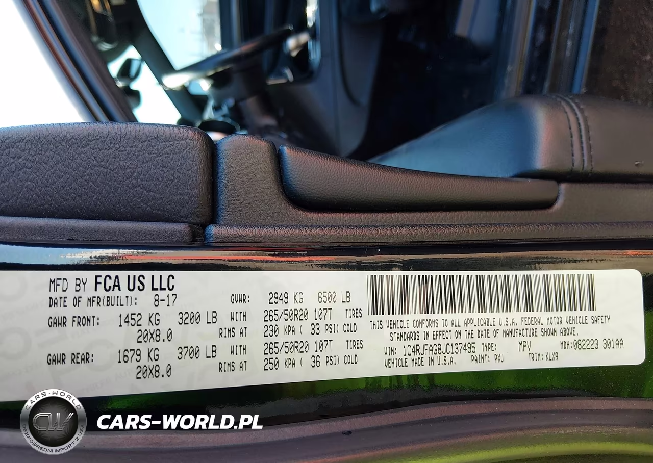 2018 Jeep Grand Cherokee Altitude 4X4 VIN:1C4RJFAG8JC137495 - 9