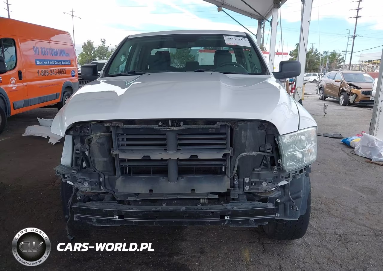 2018 Ram 1500 Express 4X2 6'4 Box VIN:1C6RR6FT7JS211341 - 13