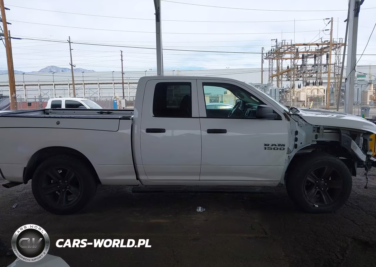 2018 Ram 1500 Express 4X2 6'4 Box VIN:1C6RR6FT7JS211341 - 14
