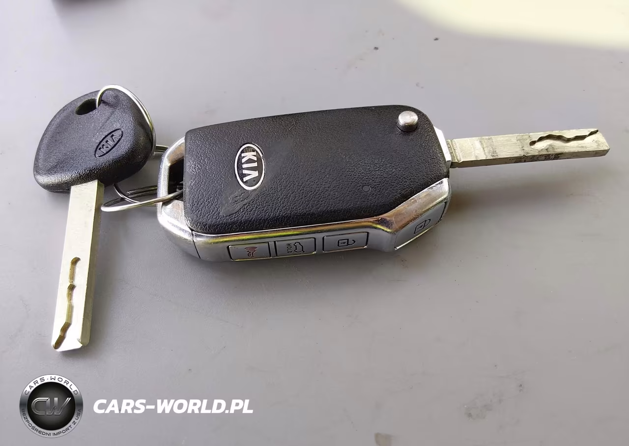 2020 Kia Soul S VIN:KNDJ23AUXL7117226 - 11