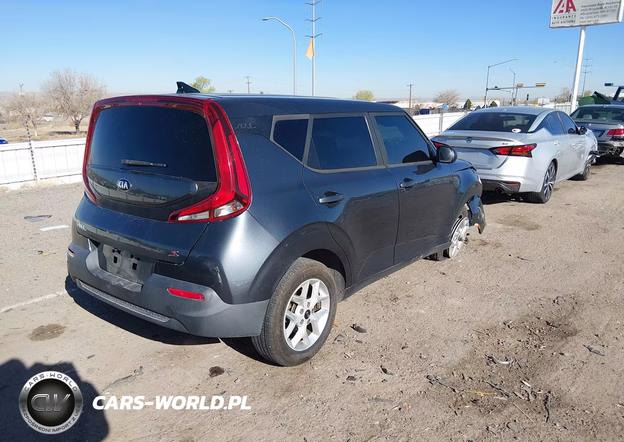 2020 Kia Soul S VIN:KNDJ23AUXL7117226 - 4