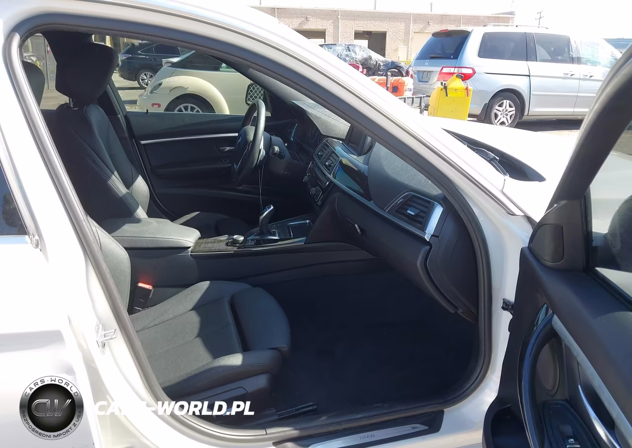 2018 BMW 330I VIN:WBA8B9G57JNU58056 - 5
