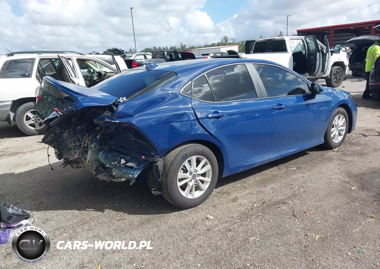 2025 Toyota Camry Le VIN:4T1DAACK4SU170628 - 4