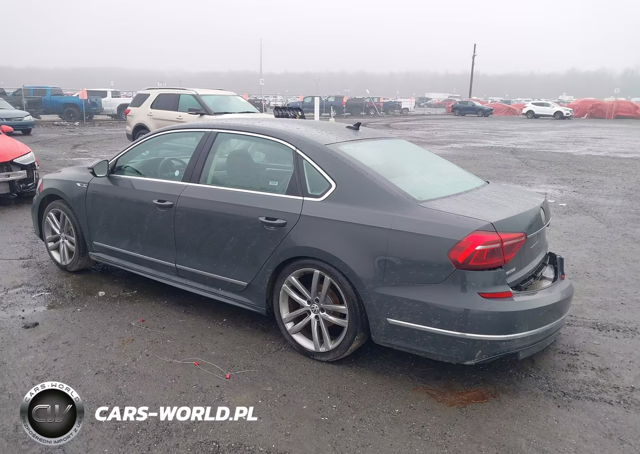 2017 Volkswagen Passat 1.8T R-Line VIN:1VWDT7A37HC058768 - 3