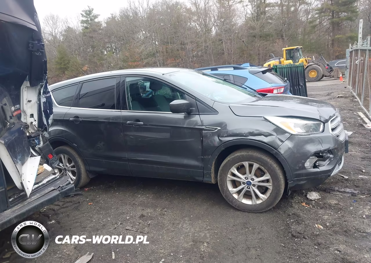 2017 Ford Escape Se VIN:1FMCU9GD8HUA97785 - 12