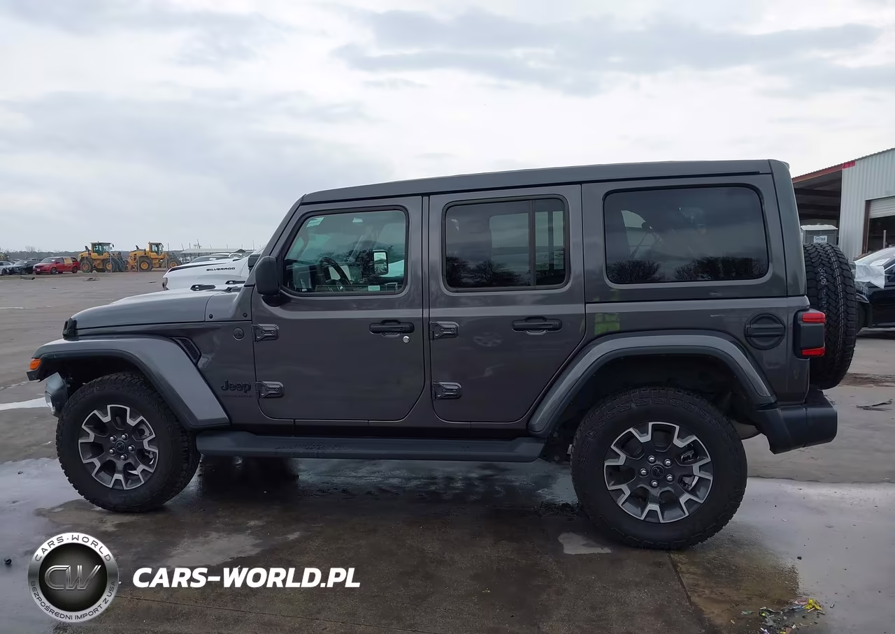 2025 Jeep Wrangler 4-Door Sahara 4X4 VIN:1C4PJXEN1SW634426 - 14