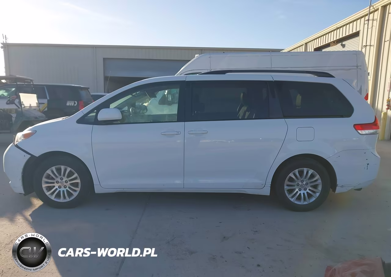 2014 Toyota Sienna Xle V6 8 Passenger VIN:5TDYK3DC3ES502461 - 13