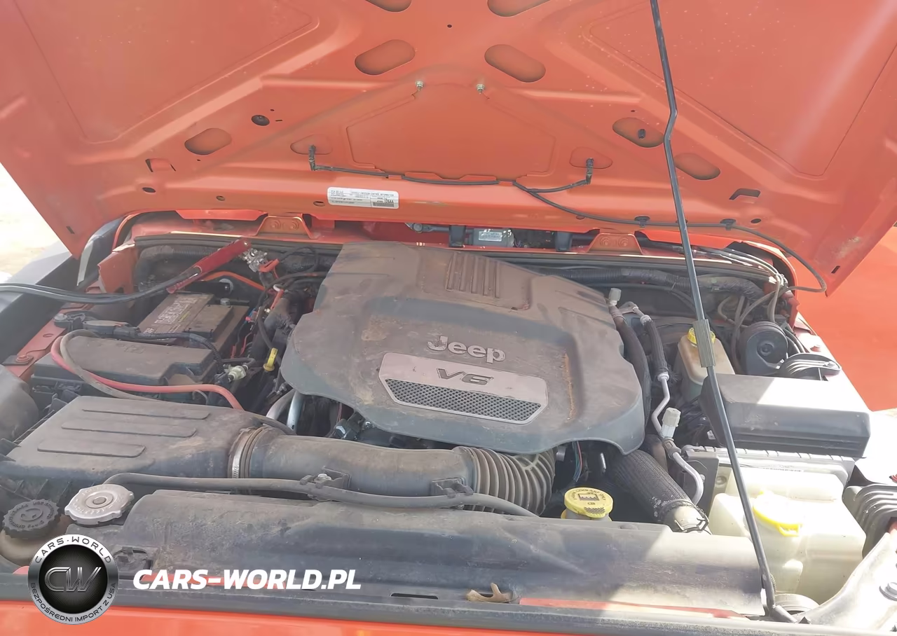 2015 Jeep Wrangler Unlimited Sport VIN:1C4BJWDG1FL638684 - 10