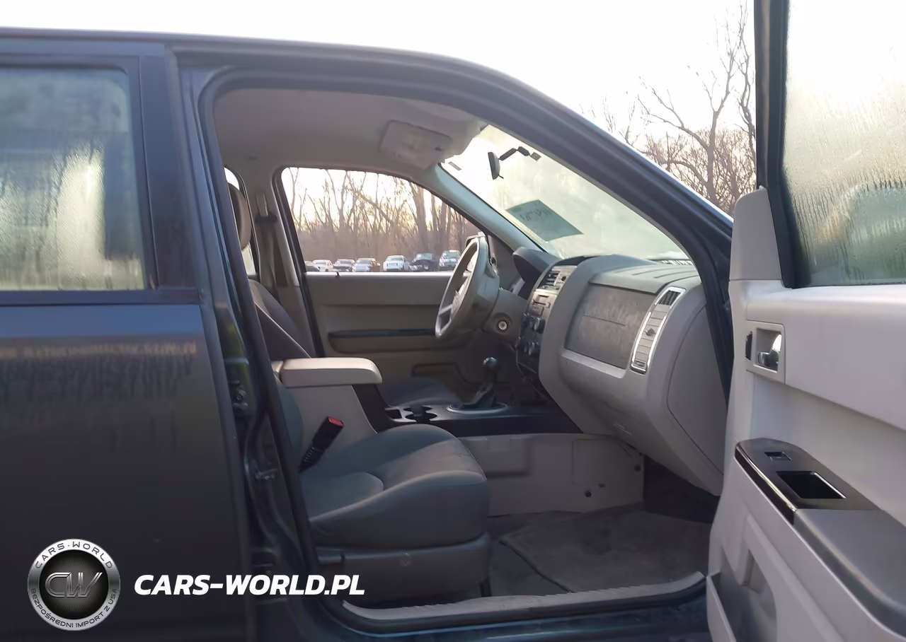 2008 Mazda Tribute I Sport VIN:4F2CZ02Z78KM17789 - 5