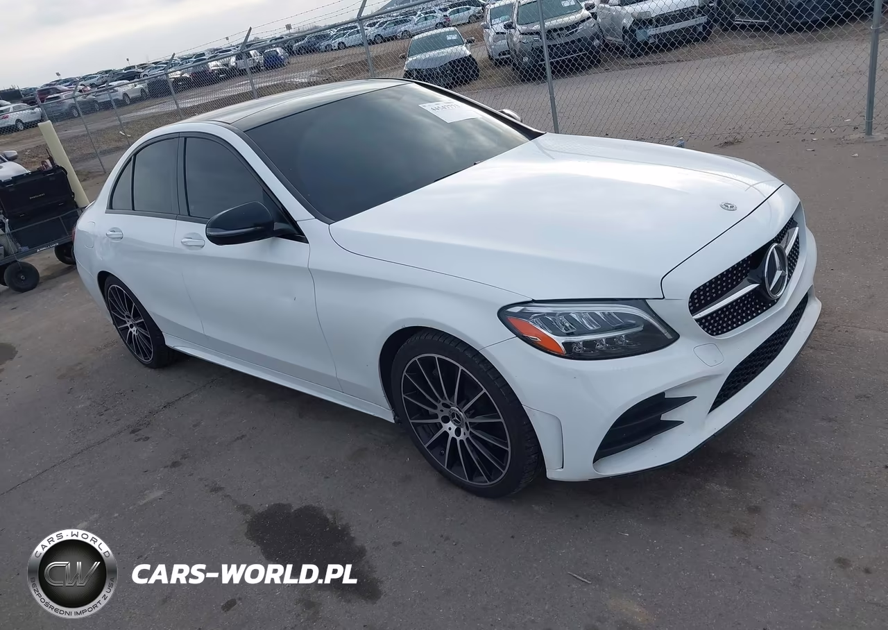 2019 Mercedes-Benz C 300 4Matic – zdjęcie 1 z 17