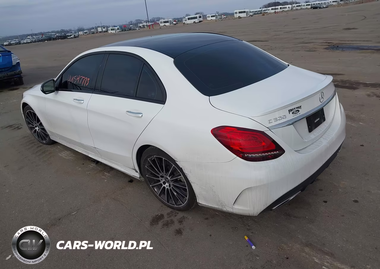 2019 Mercedes-Benz C 300 4Matic VIN:55SWF8EB3KU315587 - 3