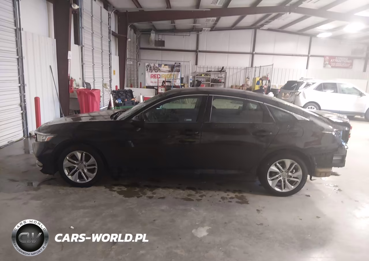 2018 Honda Accord Lx VIN:1HGCV1F1XJA161344 - 15
