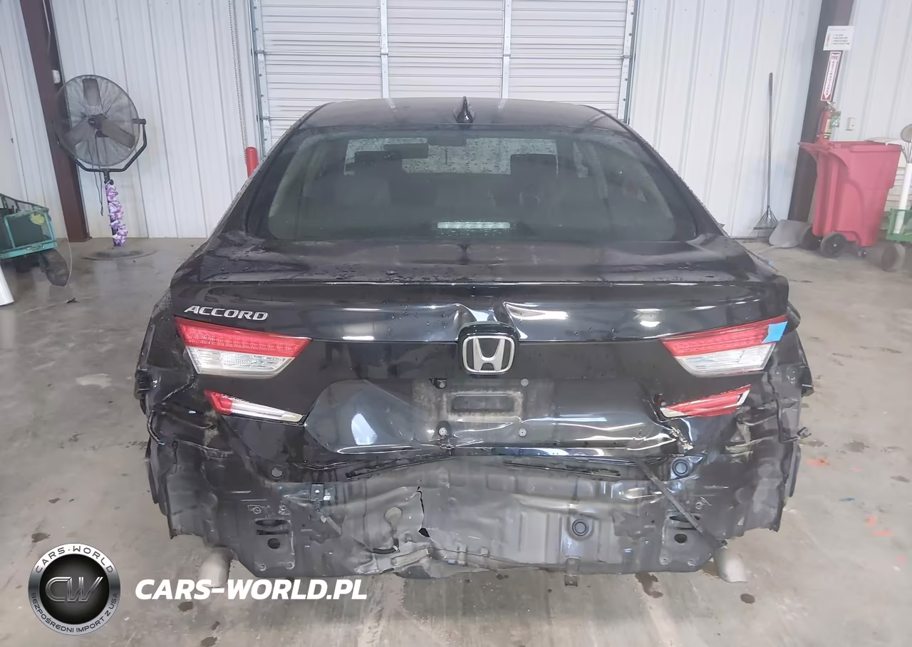 2018 Honda Accord Lx VIN:1HGCV1F1XJA161344 - 17