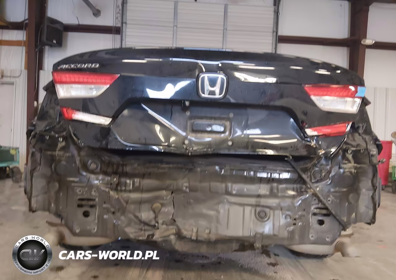 2018 Honda Accord Lx VIN:1HGCV1F1XJA161344 - 18
