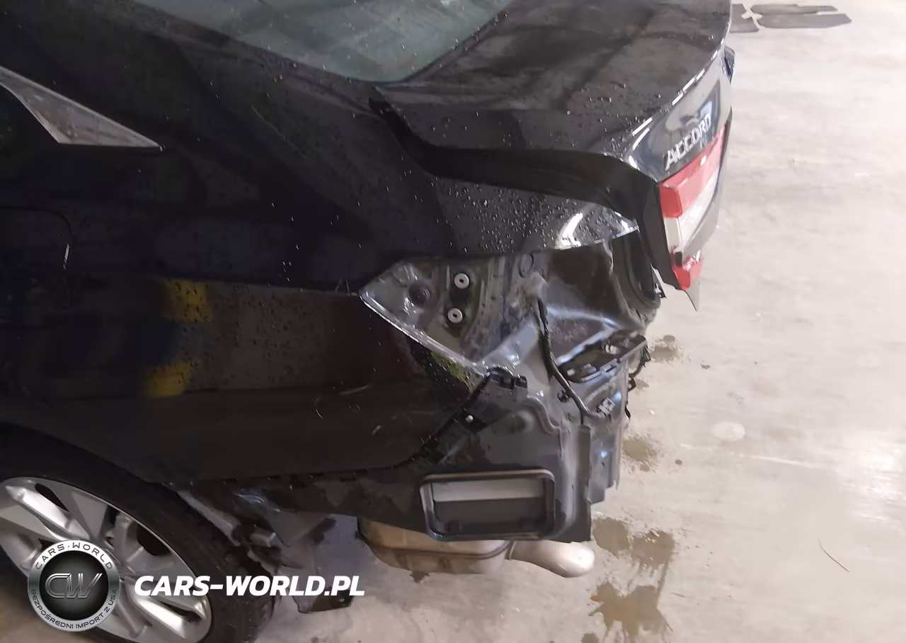 2018 Honda Accord Lx VIN:1HGCV1F1XJA161344 - 19