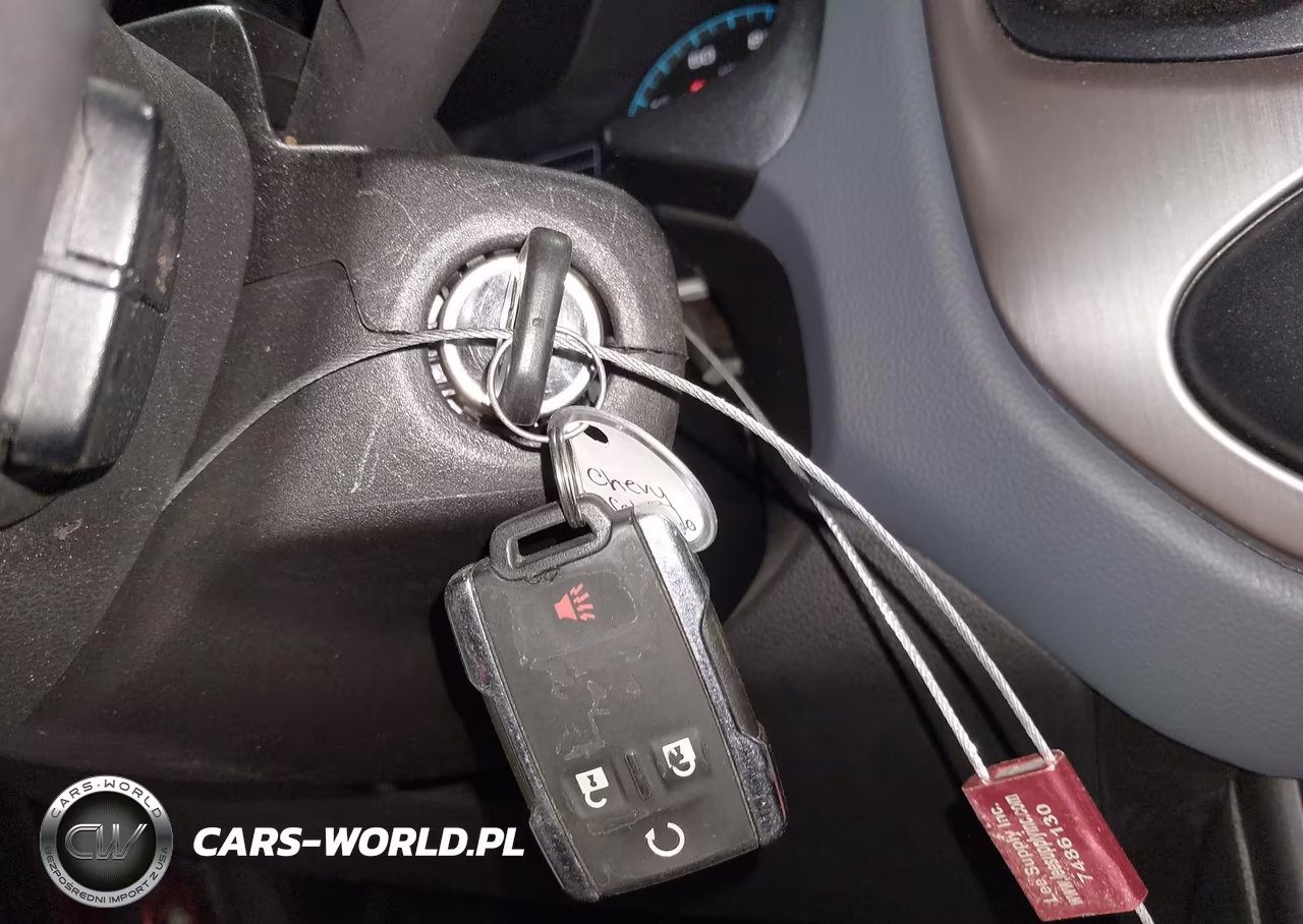 2018 Chevrolet Colorado Z71 VIN:1GCHSDEN9J1249904 - 11