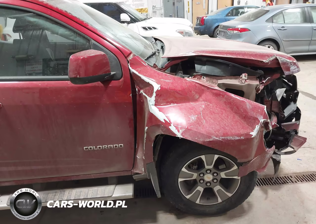 2018 Chevrolet Colorado Z71 VIN:1GCHSDEN9J1249904 - 13
